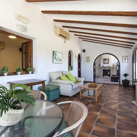Villa El Rancho