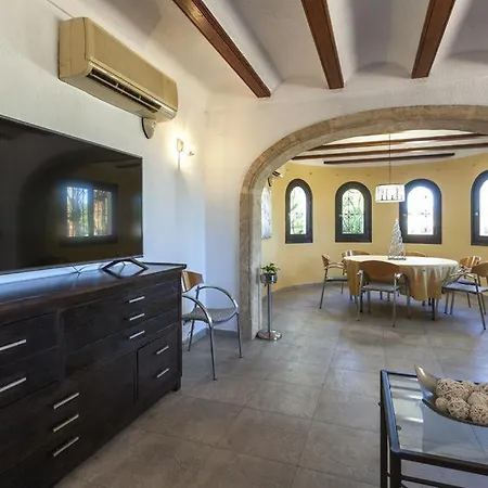 Villa El Rancho